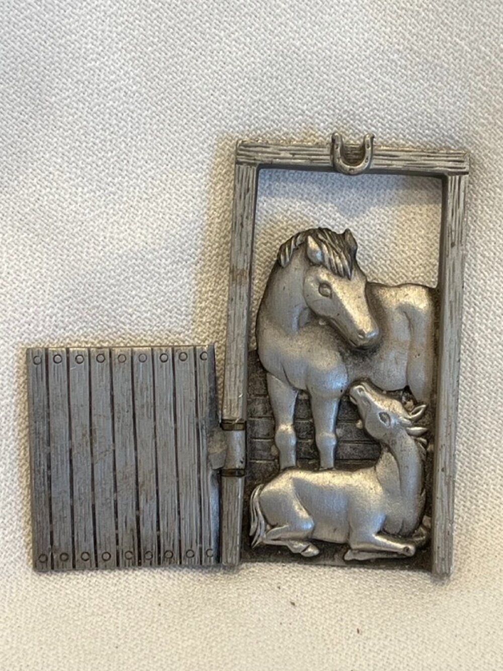 Vintage JJ Jonette Pewter Horse Foal Barn Door Brooch Pin Horseshoe Equestrian